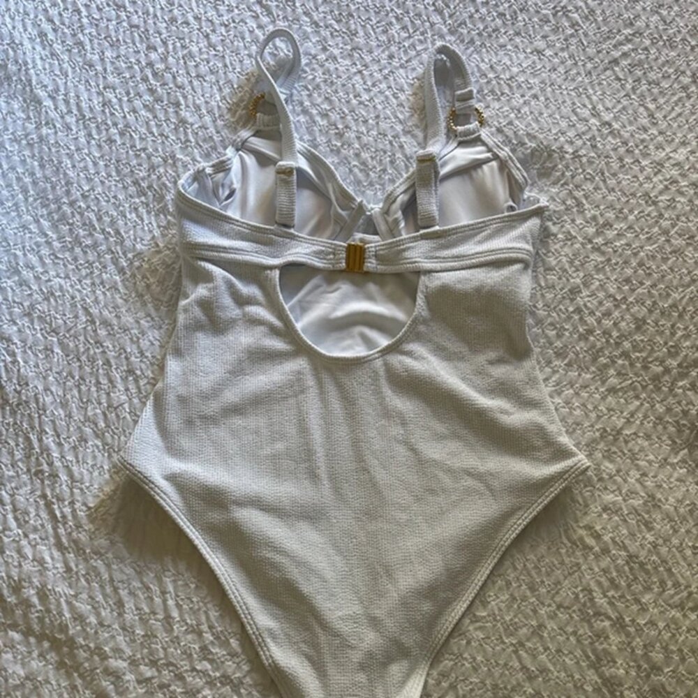 New look 34B swimming costum